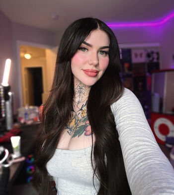 Full leaked Kalei private onlyfans photo