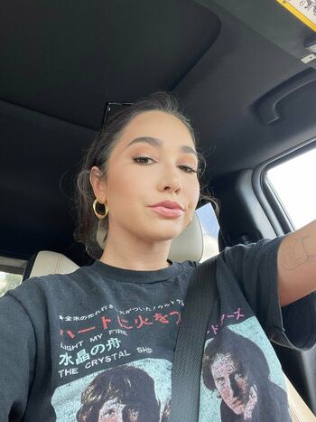 Full leaked Karleegrey private onlyfans photo