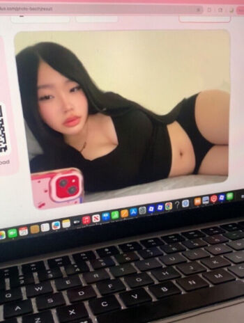 Full leaked Kayla vy private onlyfans photo