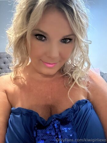 Full leaked Kiwigirliexo private onlyfans photo