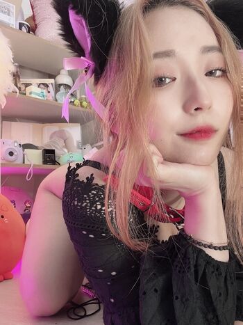 Full leaked Kkoduengeo private onlyfans photo