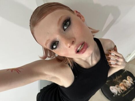 Full leaked Ksenkanesesh private onlyfans photo