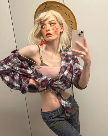 Full leaked Ksenkanesesh private onlyfans photo