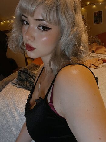 Full leaked Kvwviiju private onlyfans photo