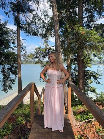Full leaked Laura leigh page private onlyfans photo