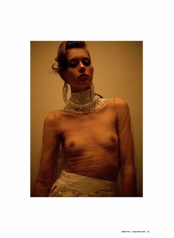 Full leaked Lauren de graaf private onlyfans photo