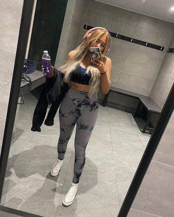 Full leaked Lauren murray private onlyfans photo