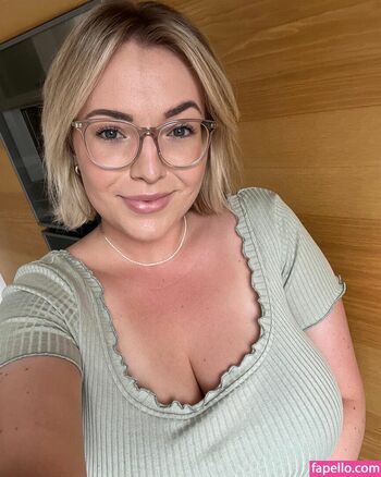Full leaked Lena h private onlyfans photo