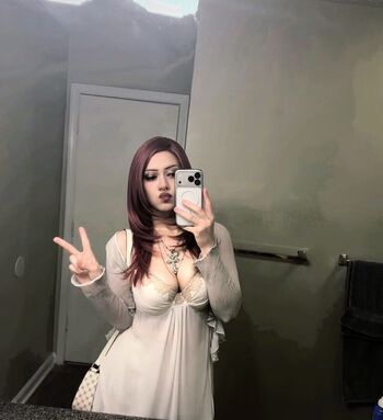 Full leaked Lesxi private onlyfans photo