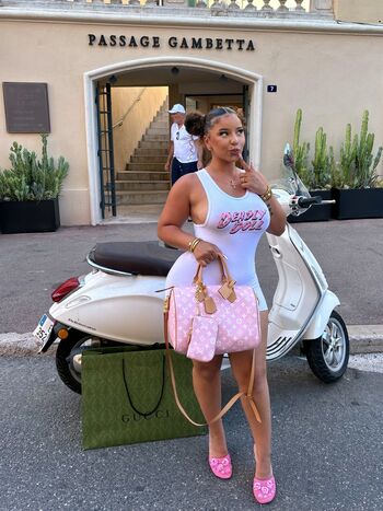 Full leaked Lil kitty private onlyfans photo