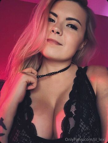 Full leaked Lil lexii private onlyfans photo