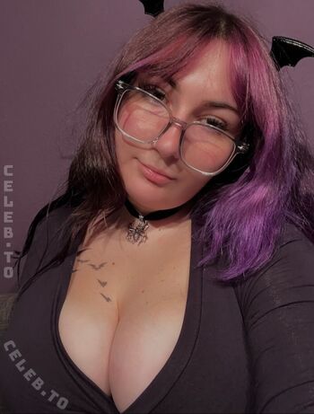 Full leaked Lilacmew private onlyfans photo