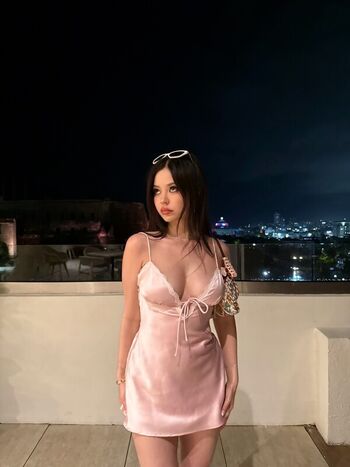 Full leaked Lilchiipmunk page private onlyfans photo
