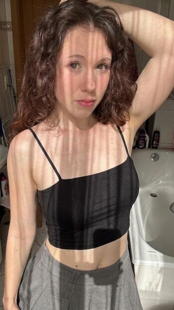 Full leaked Lili parker private onlyfans photo