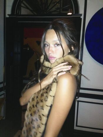 Full leaked Lily chee page private onlyfans photo
