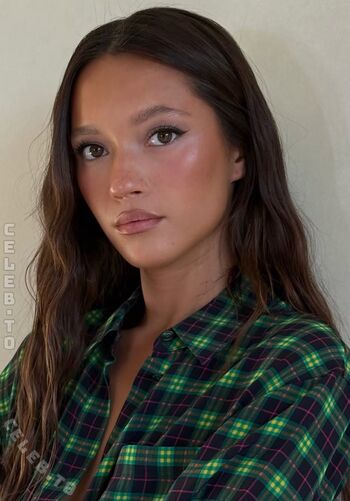 Full leaked Lily chee page private onlyfans photo