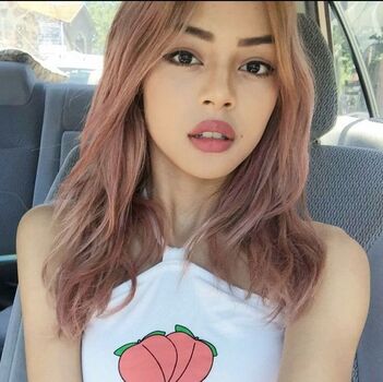 Lily Maymac