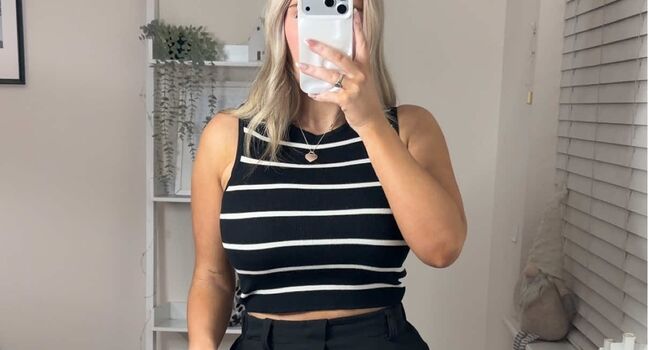 Full leaked Lilymeganmay page private onlyfans photo