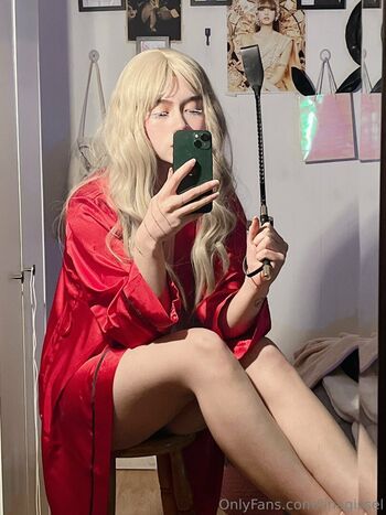 Full leaked Linagissel page private onlyfans photo