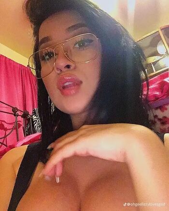 Full leaked Lizzywurst page private onlyfans photo