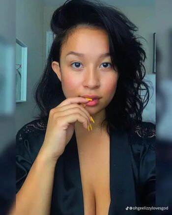 Full leaked Lizzywurst page private onlyfans photo