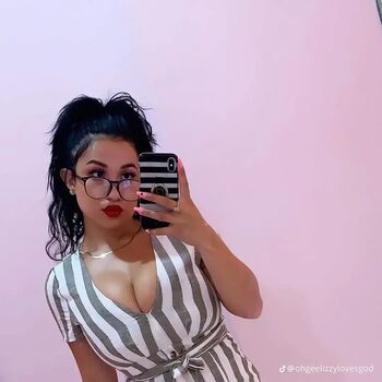 Full leaked Lizzywurst page private onlyfans photo