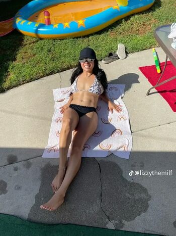 Full leaked Lizzywurst private onlyfans photo