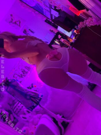 Full leaked Lofipeach cos page private onlyfans photo