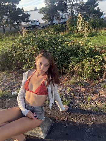 Full leaked Lookielulie private onlyfans photo