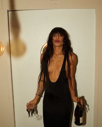 Full leaked Loreenofficial private onlyfans photo