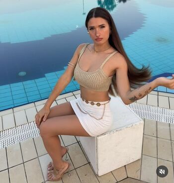 Full leaked Lorenza amitrano page private onlyfans photo