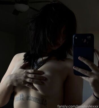 Full leaked Lovelyylexxx private onlyfans photo