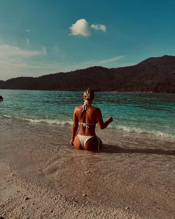 Full leaked Lulu private onlyfans photo
