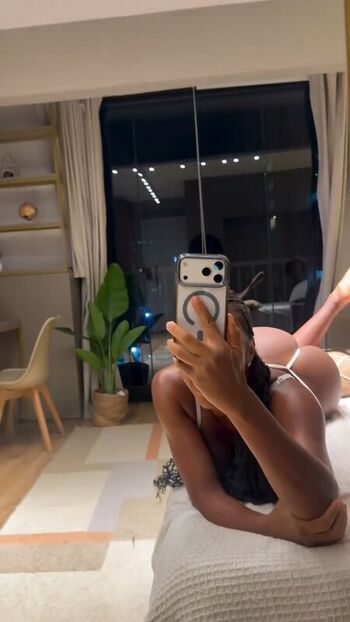 Full leaked Lumena aleluia private onlyfans photo