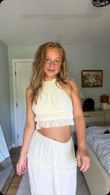 Full leaked Macimccarley page private onlyfans photo