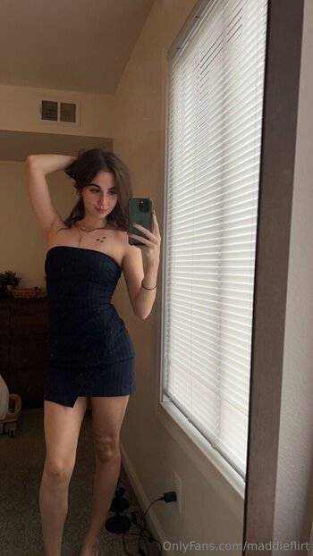 Full leaked Maddieflirt private onlyfans photo