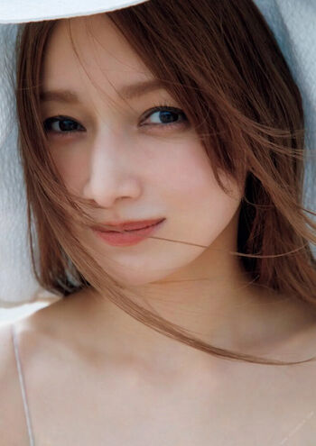 Maki Goto