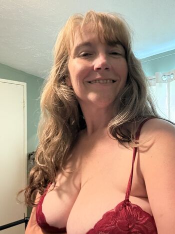 Full leaked Mama fox private onlyfans photo