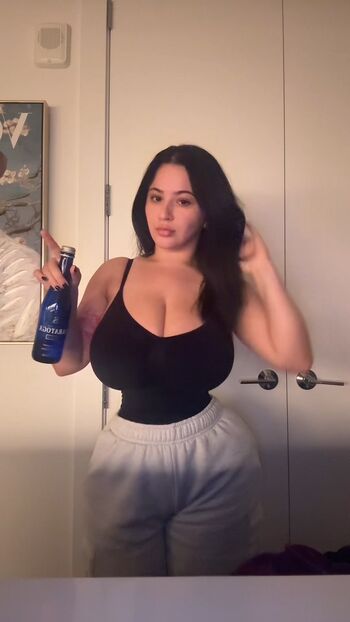 Full leaked Mamig private onlyfans photo