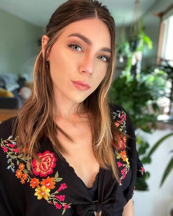 Full leaked Marzz private onlyfans photo