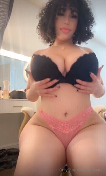 Full leaked Meldadel private onlyfans photo