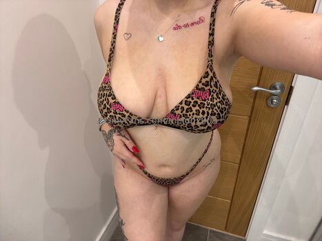 Full leaked Melon private onlyfans photo