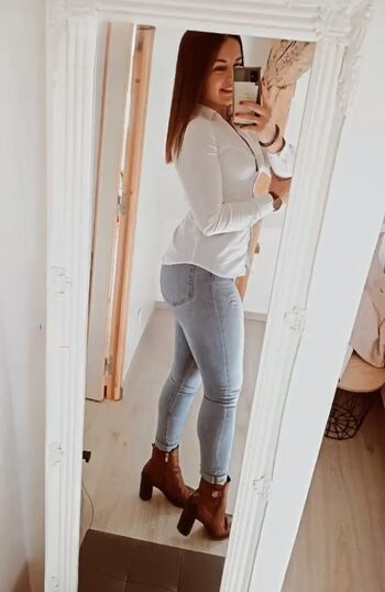 Full leaked Meuf en talons page private onlyfans photo