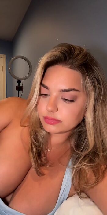 Full leaked Michhelleex private onlyfans photo