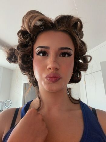 Mikayla Campinos