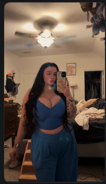 Full leaked Mikkimac page private onlyfans photo