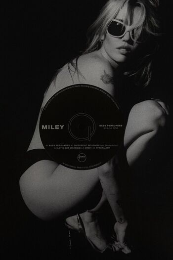 Full leaked Miley cyrus private onlyfans photo