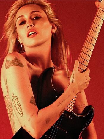 Full leaked Miley cyrus private onlyfans photo