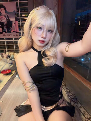 Full leaked Minikatuii private onlyfans photo