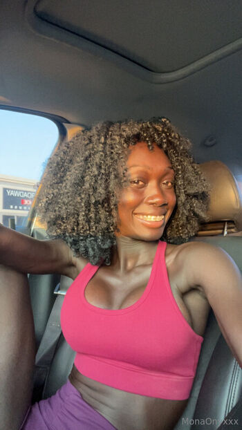 Full leaked Monamonhoe private onlyfans photo